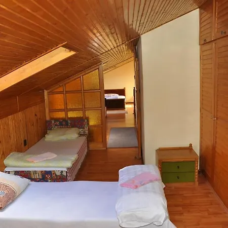 Ξενοδοχείο Palota 2*